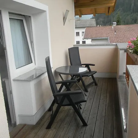 Haus Zentner Guest house